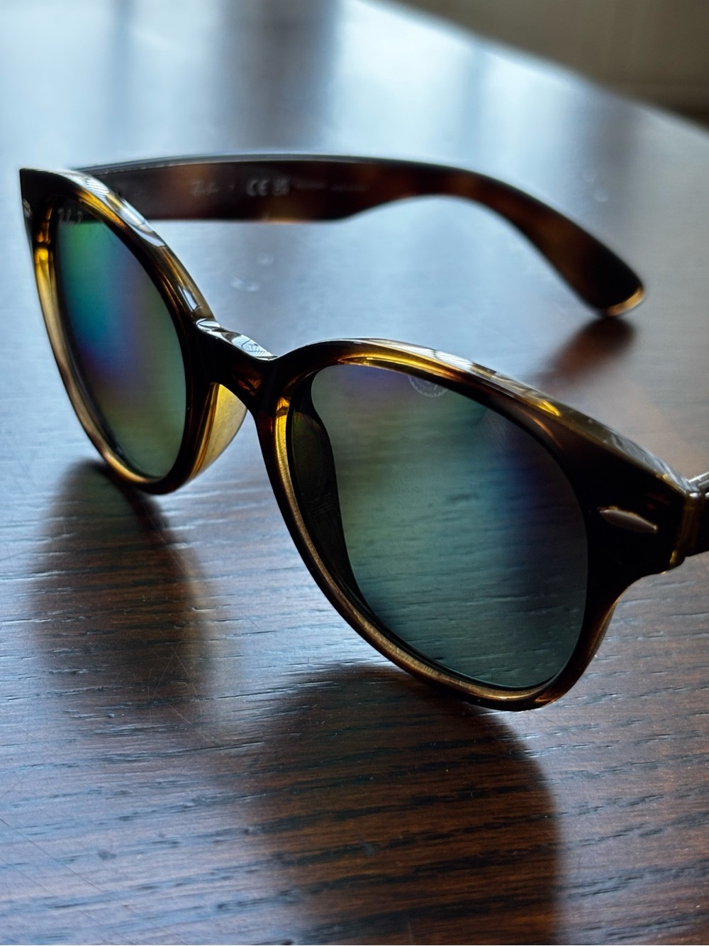 RAY-BAN RB 4141 (Rounded Wayfarer Style)
In Light Havana w/ Polarized Green Lens - Picture 6 of 9